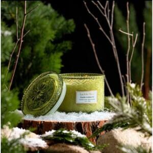 La Jolie Muse Maelyn Starlit Golden Fir 12oz Botanical European Soy Candle NEW
